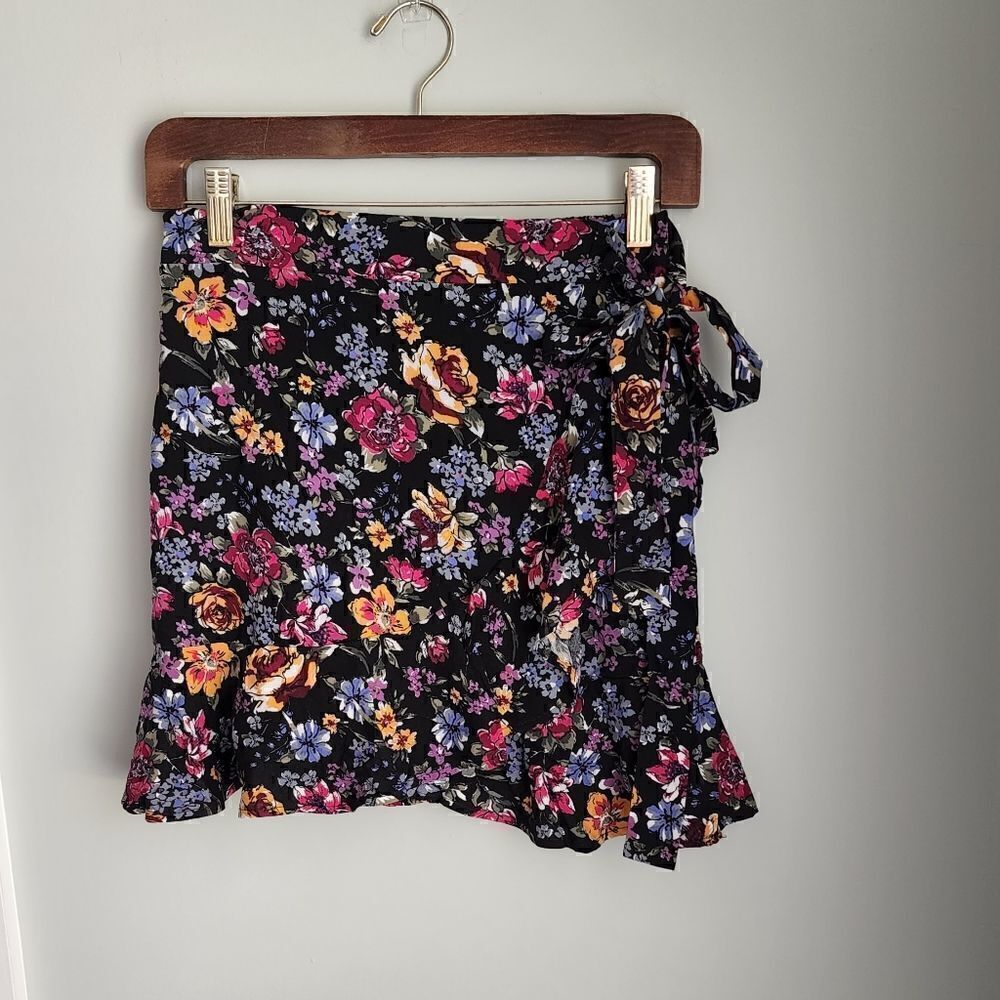 WILD FABLE WOMEN'S RUFFLE ELASTIC WAIST WITH TIE FLORAL SKIRT SIZE XS